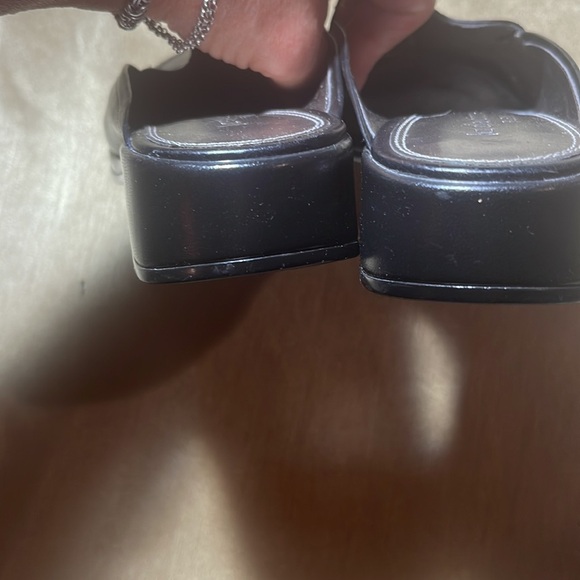 Liz Claiborne Flex “Trisket” Leather Mules Slide, Slip On Flat Shoes Size 6.5 - Picture 4 of 8